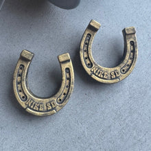 Load image into Gallery viewer, Horseshoe Dubrae - Limited Edition