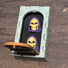 Load image into Gallery viewer, Skeletor SB Dubrae - Limited Edition