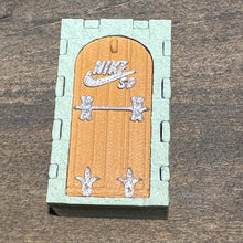 Load image into Gallery viewer, Skeletor SB Dubrae - Limited Edition