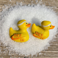 Load image into Gallery viewer, Rubber Ducky Bath House Dubrae
